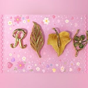 028 Vintage Gold Tone Brooch Lot – Leaf, Floral, Rhinestone & Abstract Designs